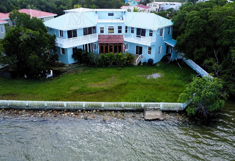Exclusive Seafront Residence in Fuller’s Court, Belize City