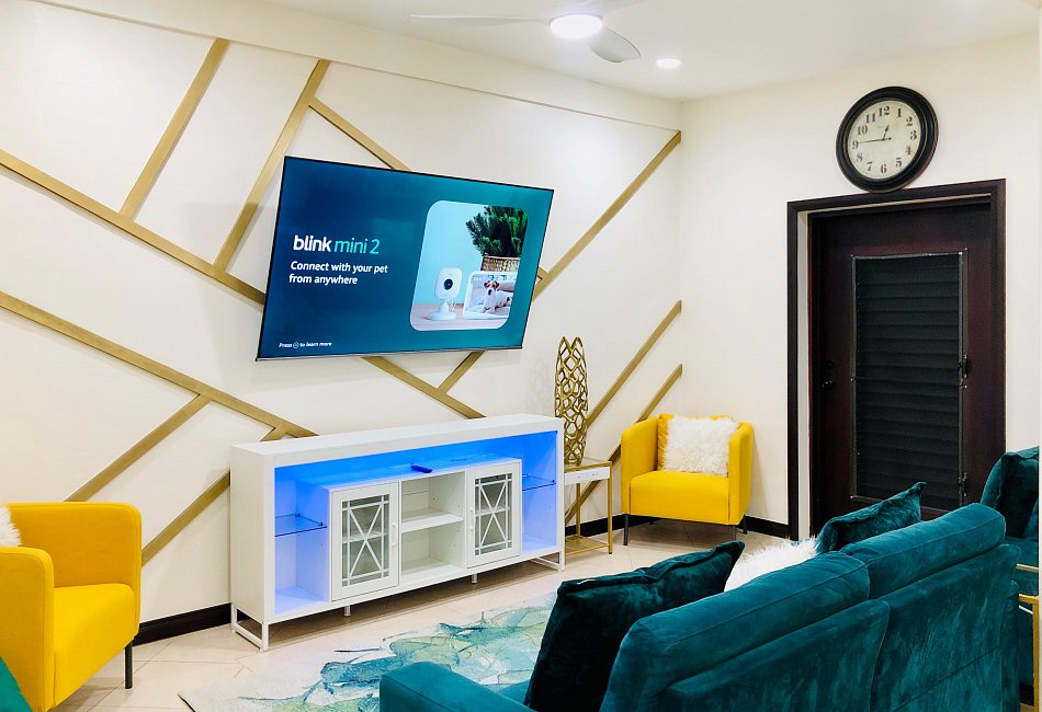 Fully Furnished Modern Apartment